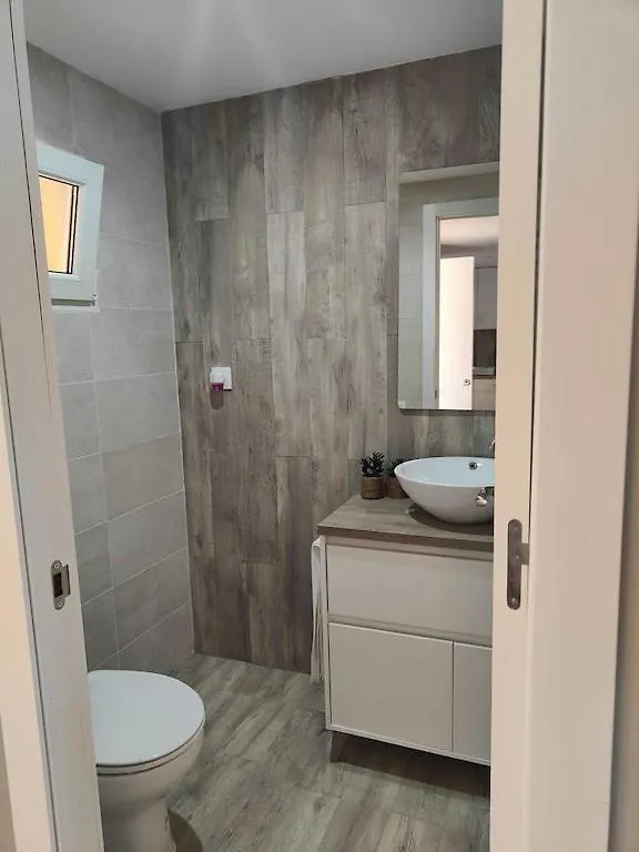 Superbe Appartement Terrasse Entierement Renove Au Bord De L'Ebre Deltebre Apartament